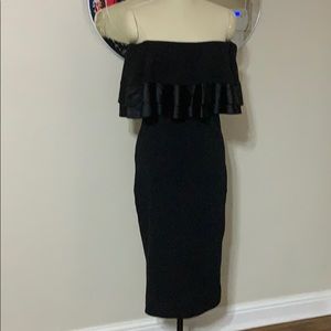 Black off the shoulder stretch fitted dress M 8/10
